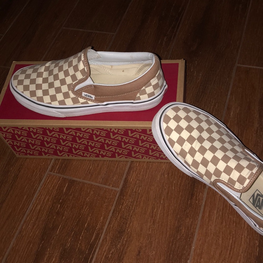 Classic vans shoes brown